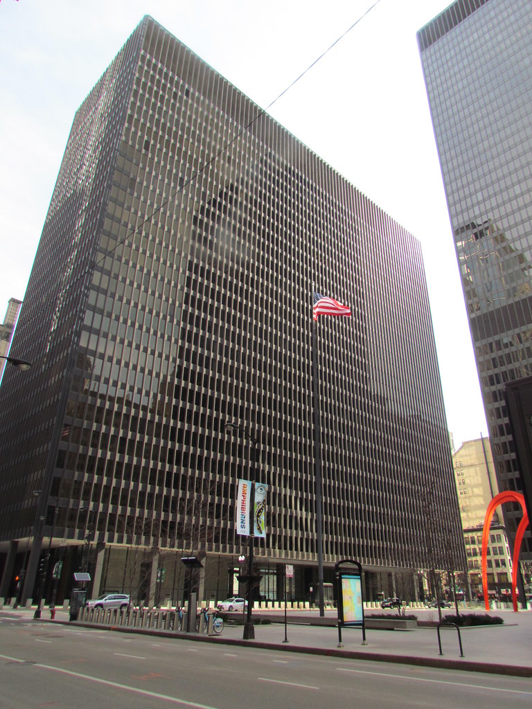 Dirksen Federal Building, US Courthouse by Chicago Crime Scenes (BY) via Openverse