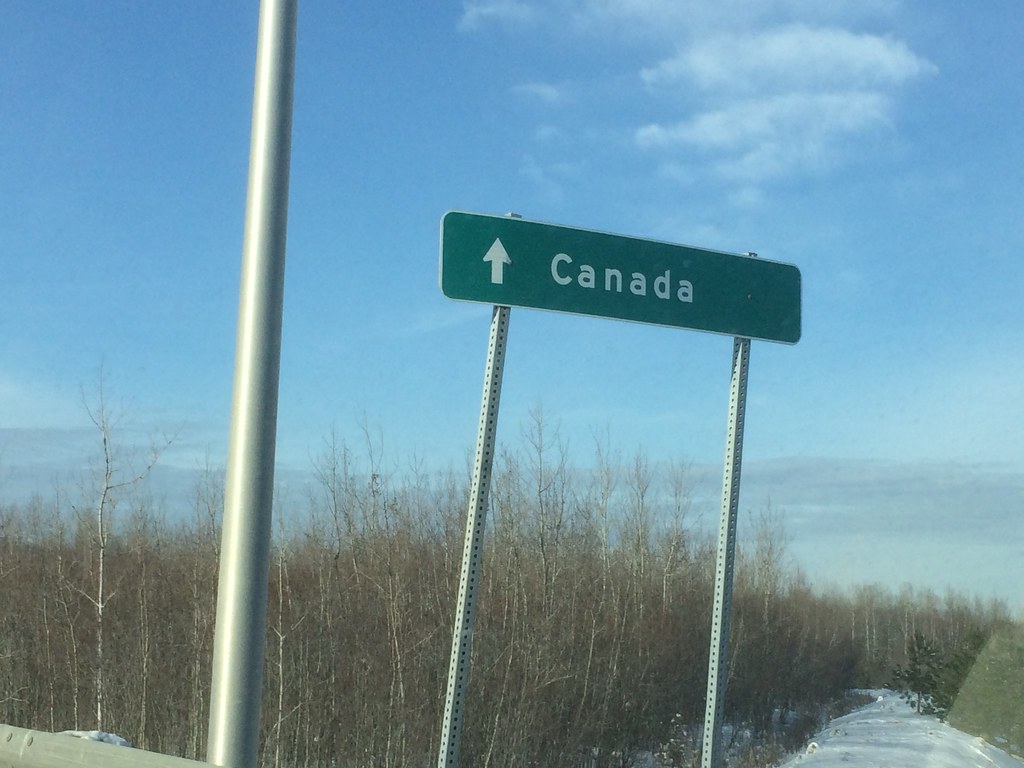 US/Canada border crossing, Calais, ME by brownpau (BY) via Openverse