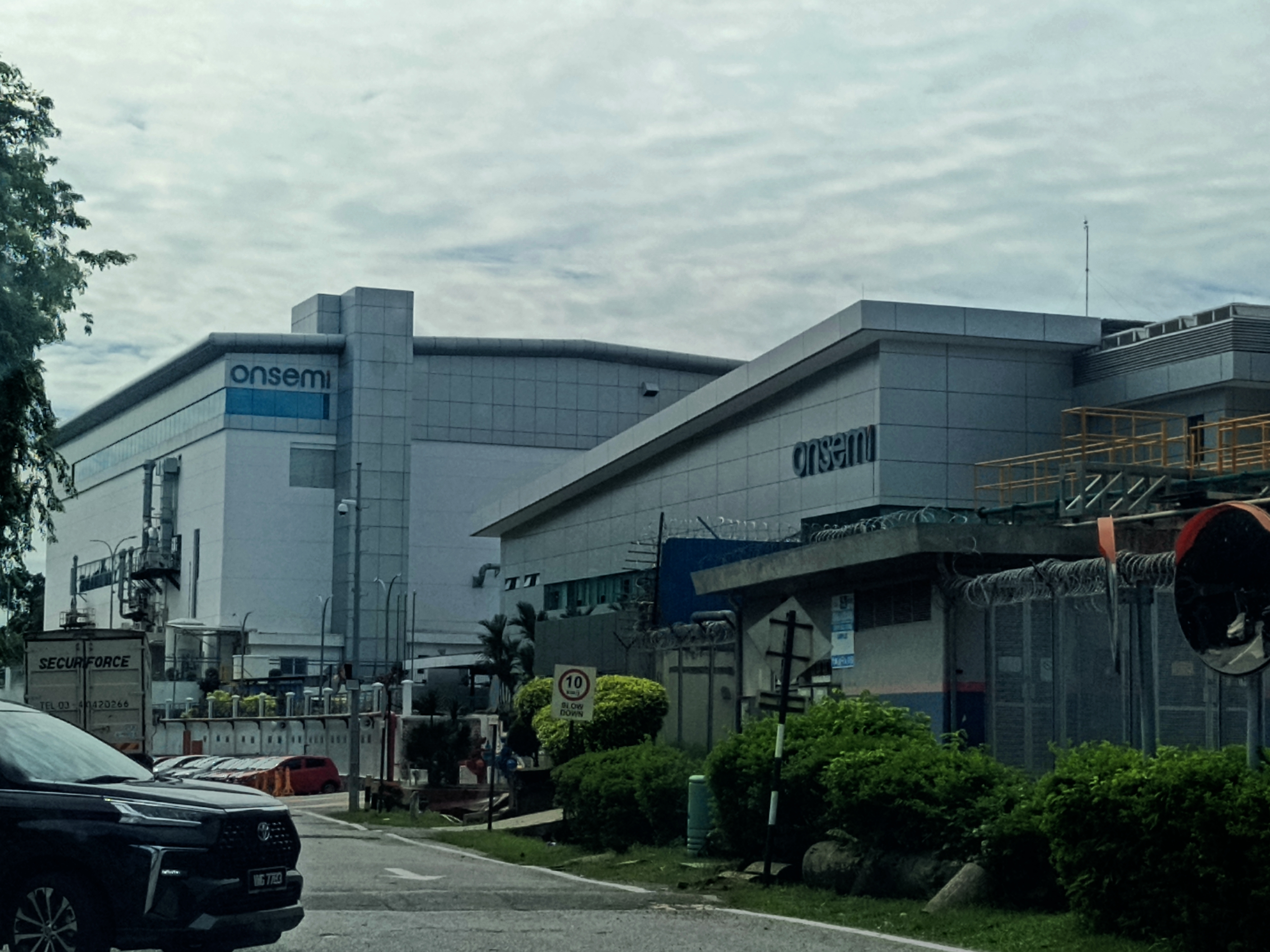 Onsemi Factory, Senawang (2) by AyyanD (BY-SA) via Openverse