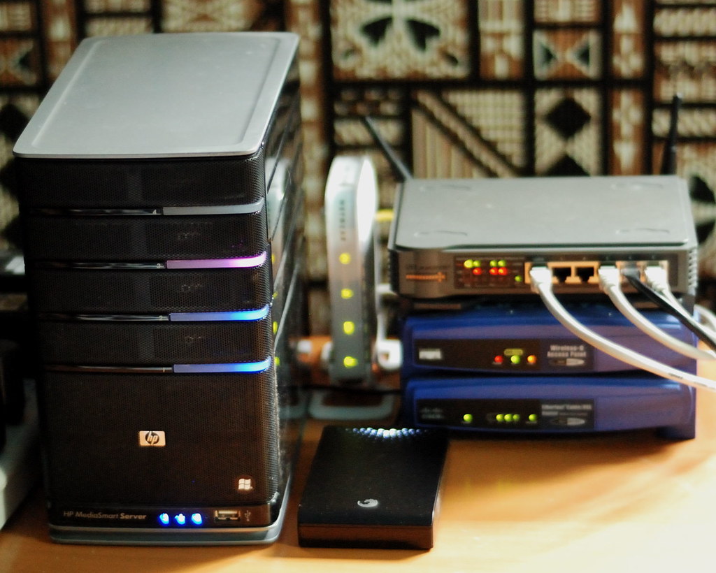 2010-05-17: Tidying up the Network Hub by orcmid (BY) via Openverse