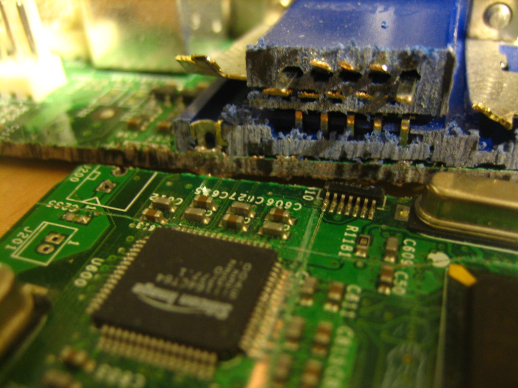 Breaking a Nvidia GeForce 4 Ti : Bits and Pieces 3/3 by qubodup (CC0) via Openverse